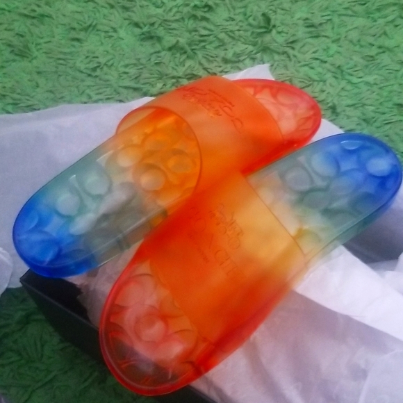 Brand new Coach rainbow slides - Picture 3 of 8